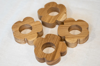 Oster-Eierbecher & Serviettenringe – 5er-Set