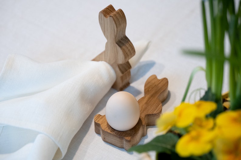 Oster-Eierbecher & Serviettenringe – 5er-Set