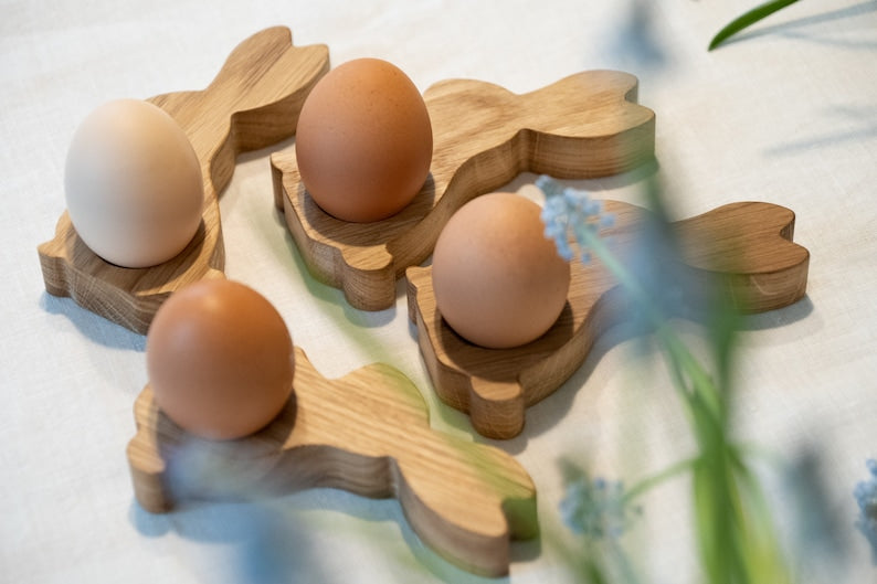 Oster-Eierbecher & Serviettenringe – 5er-Set