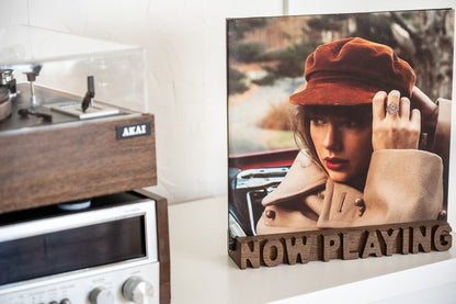 Schallplatten-Aufsteller „Jetzt läuft“