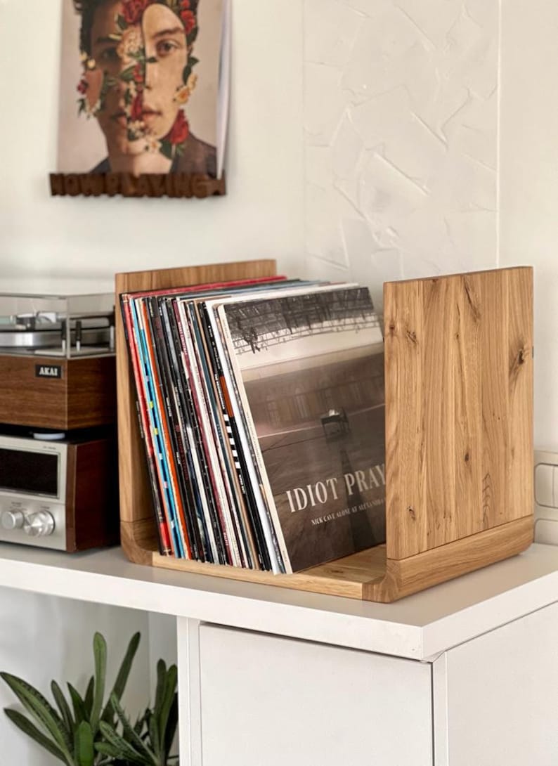 Aufbewahrungsregal für Schallplatten