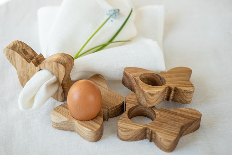 Oster-Eierbecher & Serviettenringe – 5er-Set
