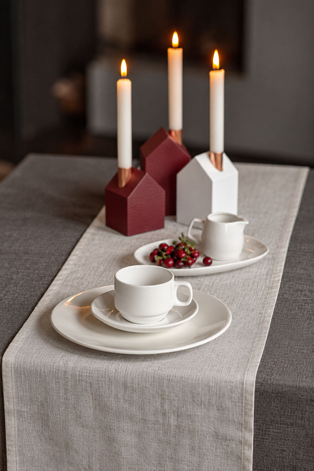 Red-white-red house candle holder set